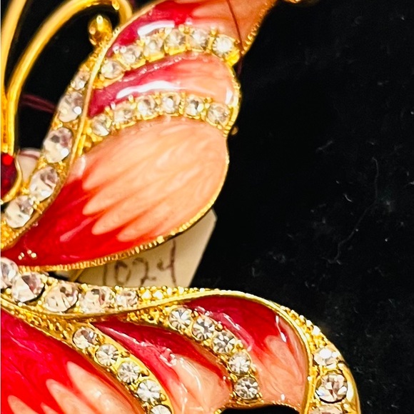 Exceptional Vintage Butterfly brooch with peach/coral enamel clear crystals - Picture 4 of 9